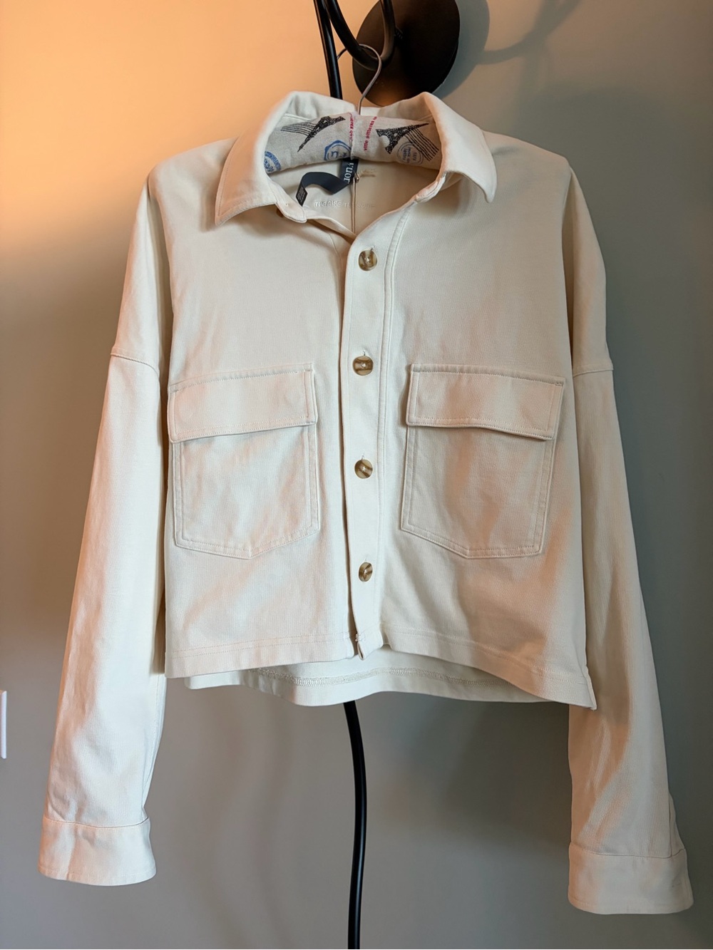 VUORI
MACKENZIE CROPPED SHIRT JACKET
